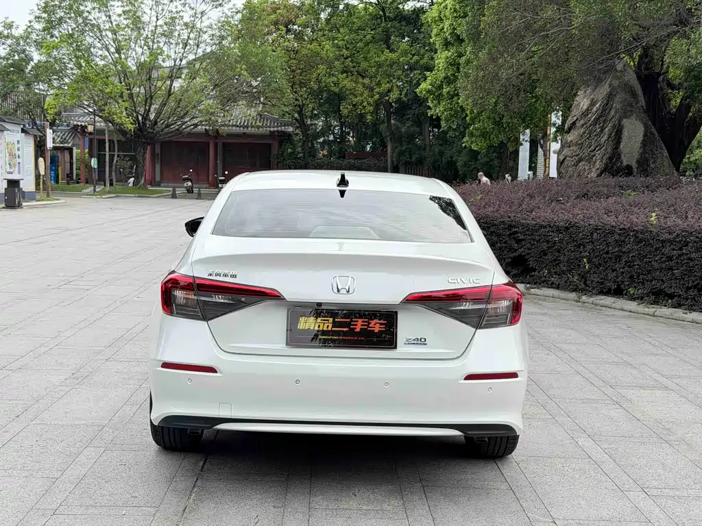 Honda Civic — фото 10