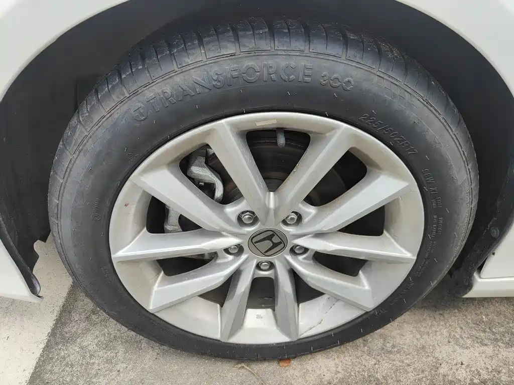 Honda Accord — фото 28