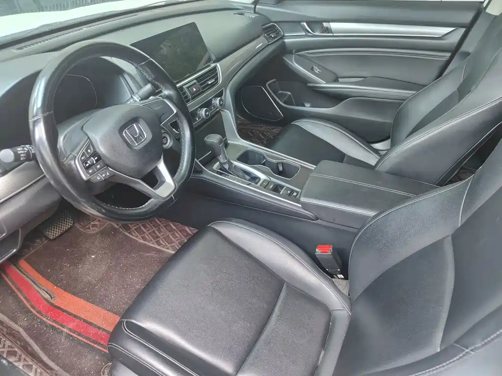 Honda Accord — фото 7