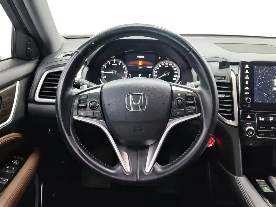 Honda UR-V — фото 15