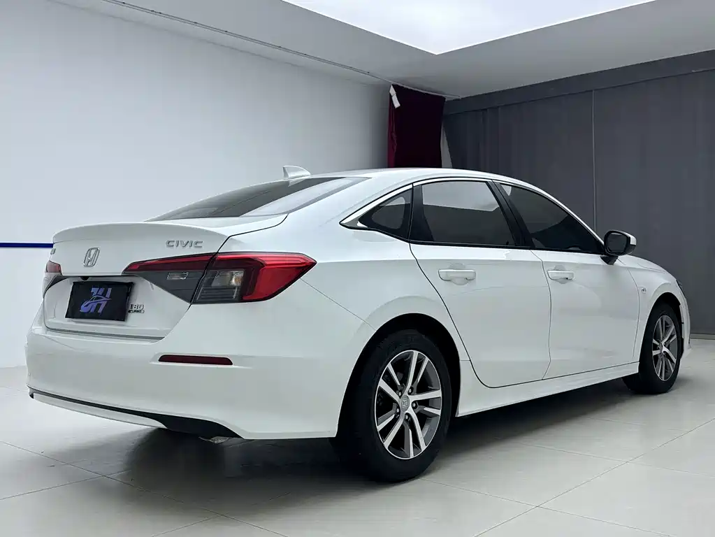 Honda Civic — фото 6