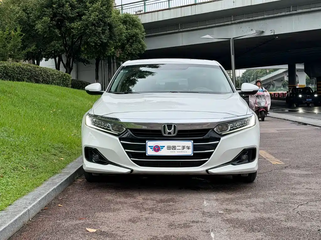 Honda Accord — фото 2