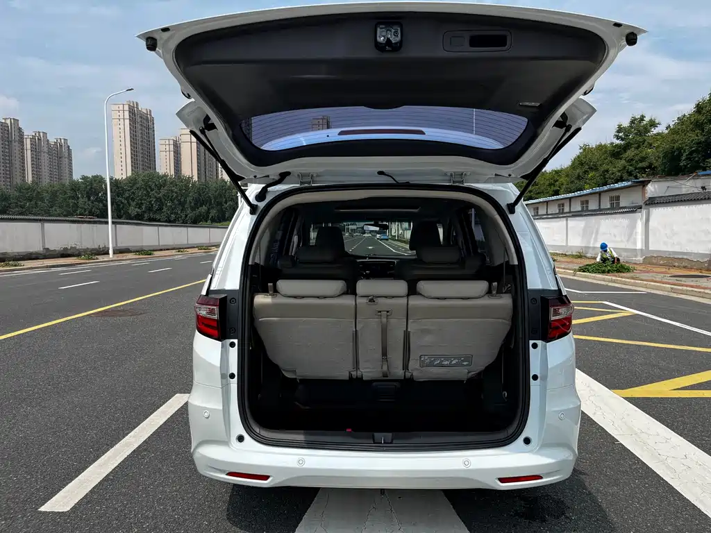 Honda Odyssey — фото 16