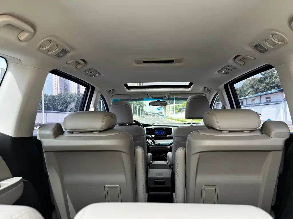 Honda Odyssey — фото 17