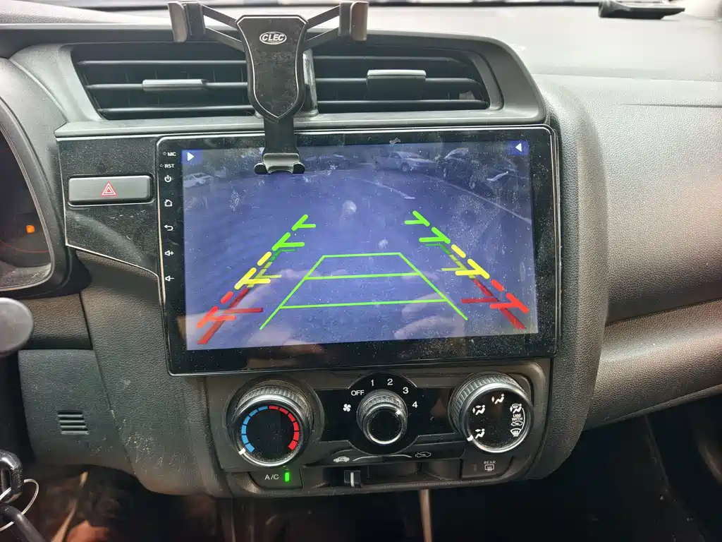 Honda Fit — фото 15