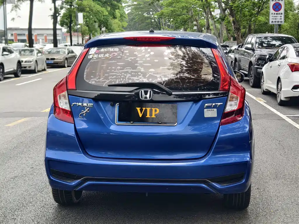 Honda Fit — фото 5