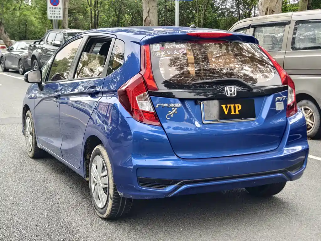 Honda Fit — фото 6