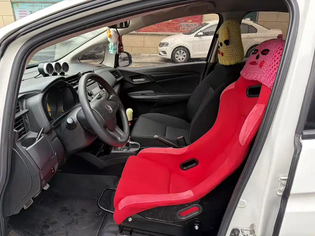 Honda Fit — фото 13