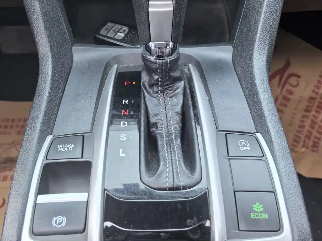 Honda Civic — фото 13