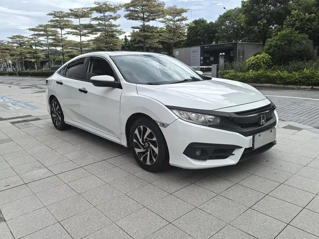 Honda Civic — фото 3