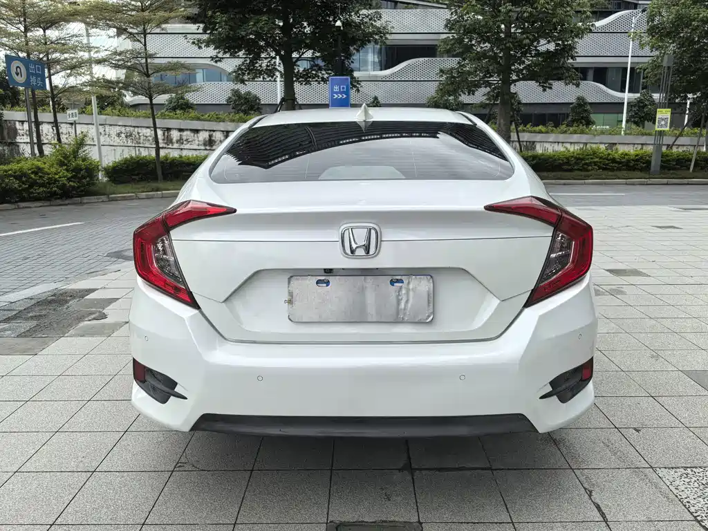 Honda Civic — фото 4