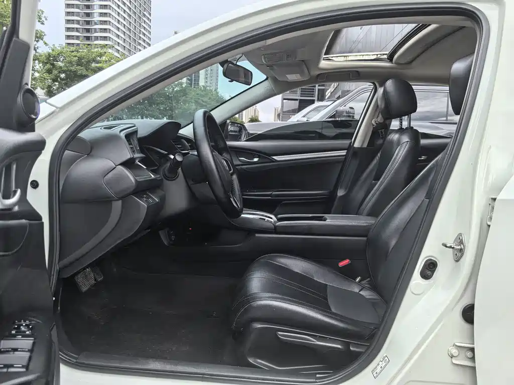 Honda Civic — фото 9