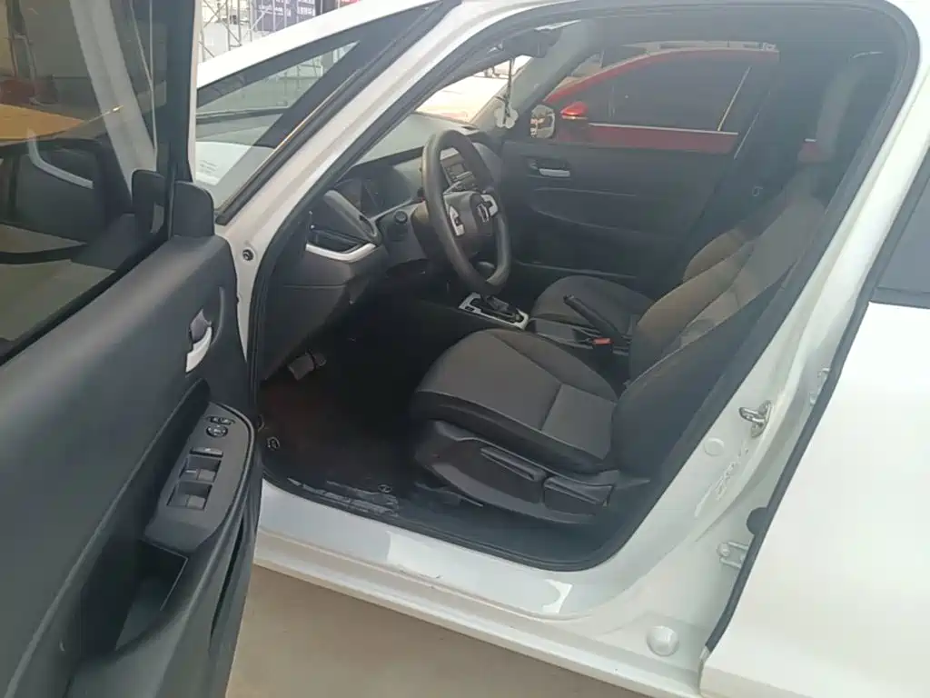 Honda Fit — фото 15