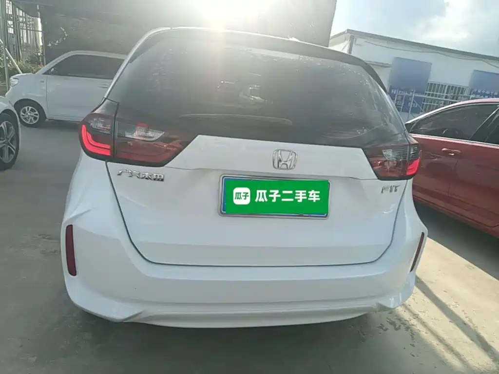 Honda Fit — фото 6