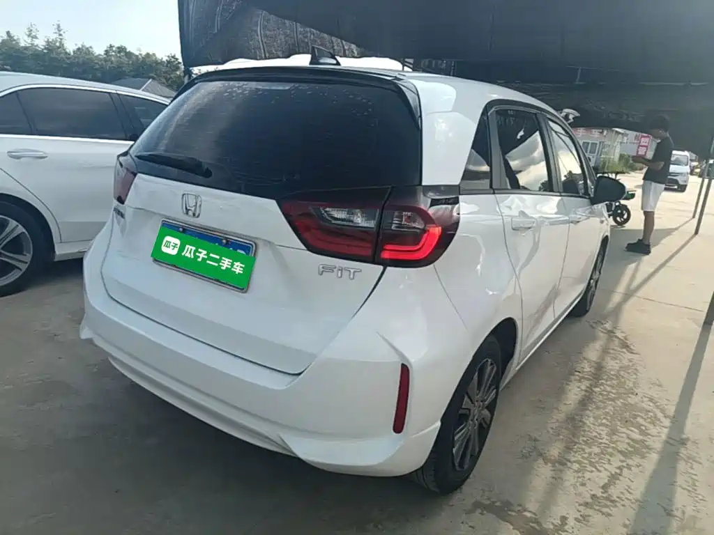 Honda Fit — фото 7