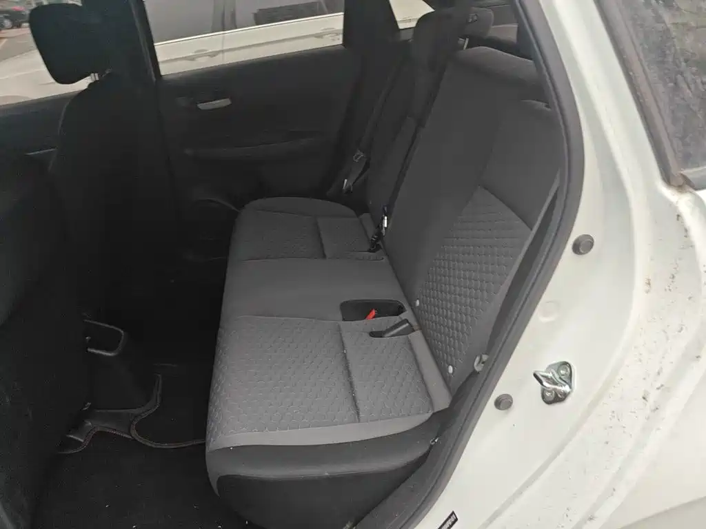 Honda Fit — фото 15