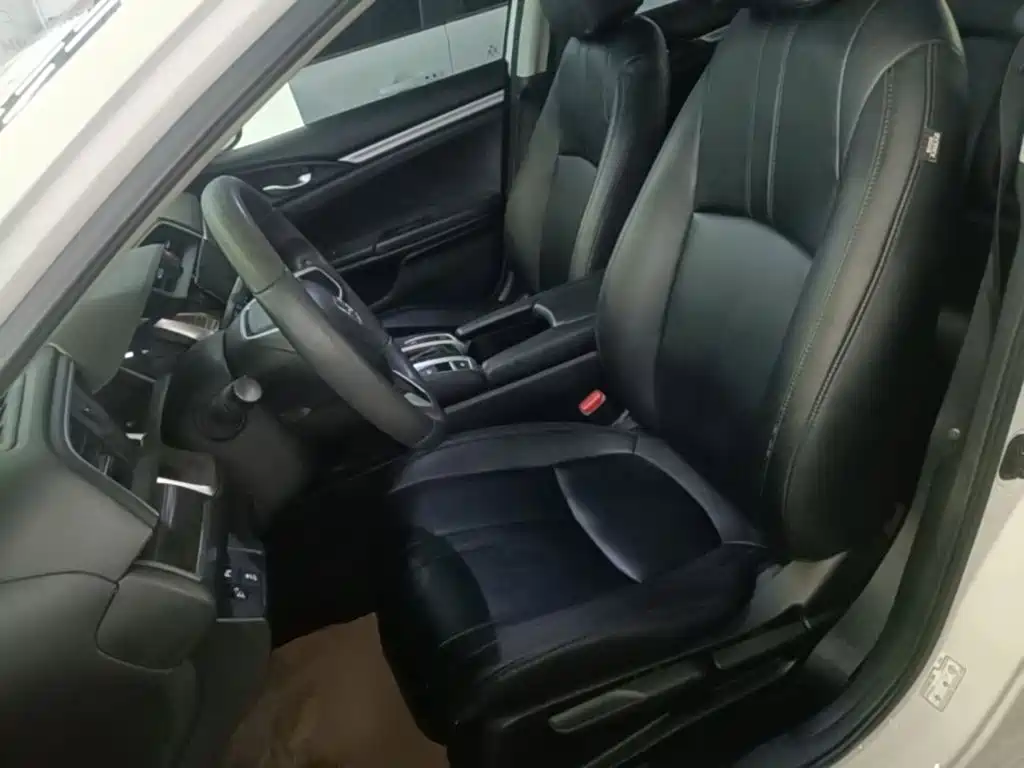 Honda Civic — фото 15