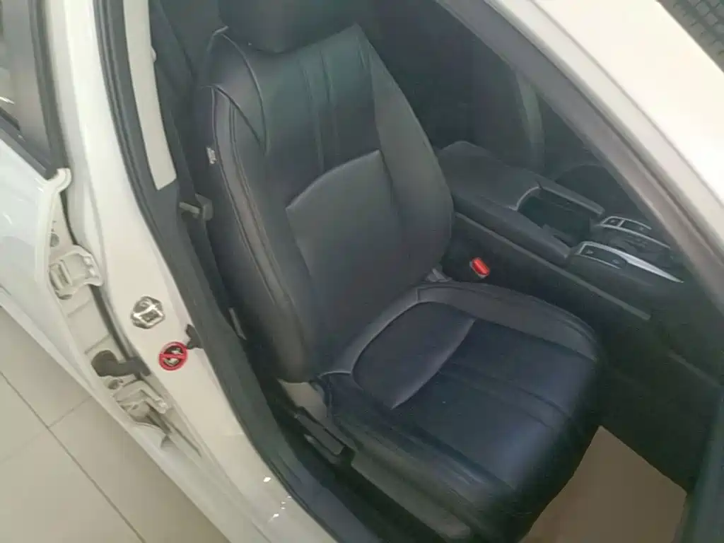 Honda Civic — фото 25