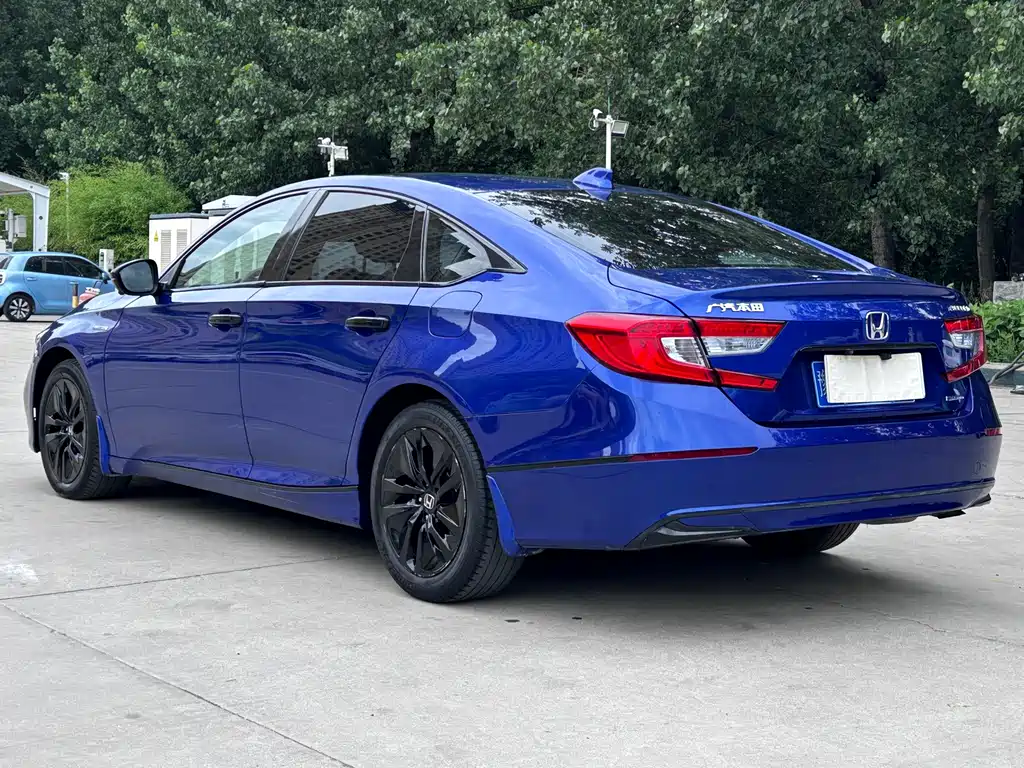 Honda Accord — фото 13
