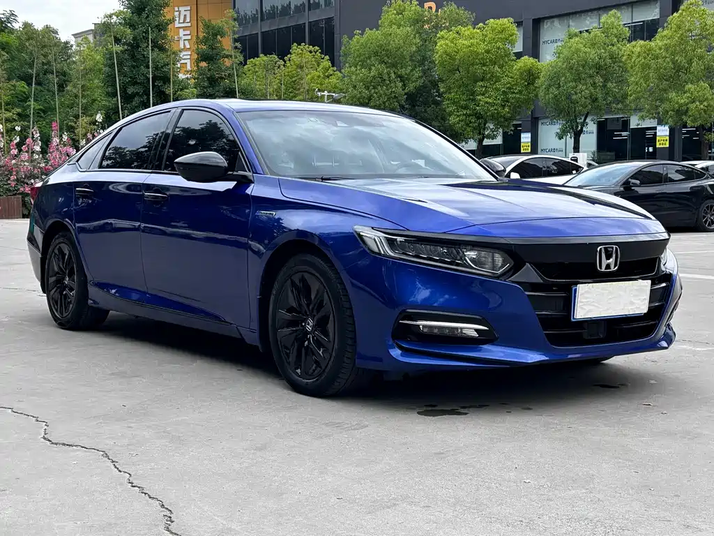 Honda Accord — фото 3