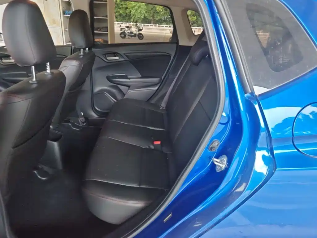 Honda Fit — фото 17