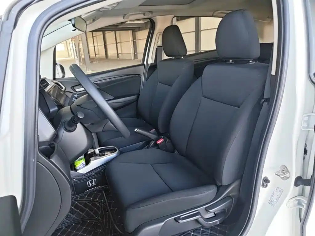 Honda Fit — фото 15