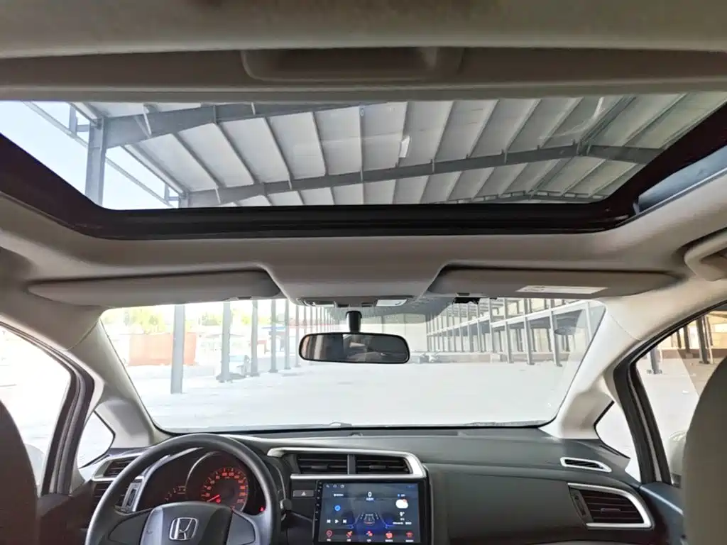 Honda Fit — фото 18