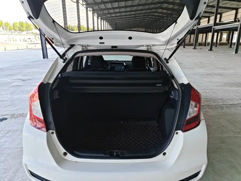 Honda Fit — фото 19