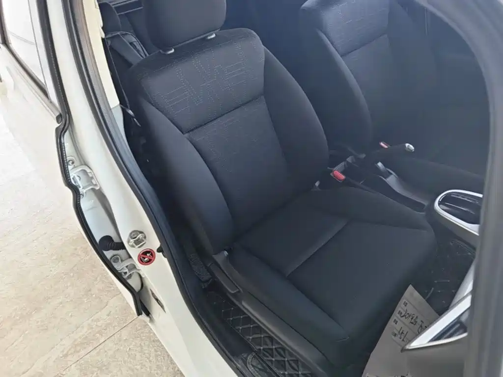 Honda Fit — фото 25