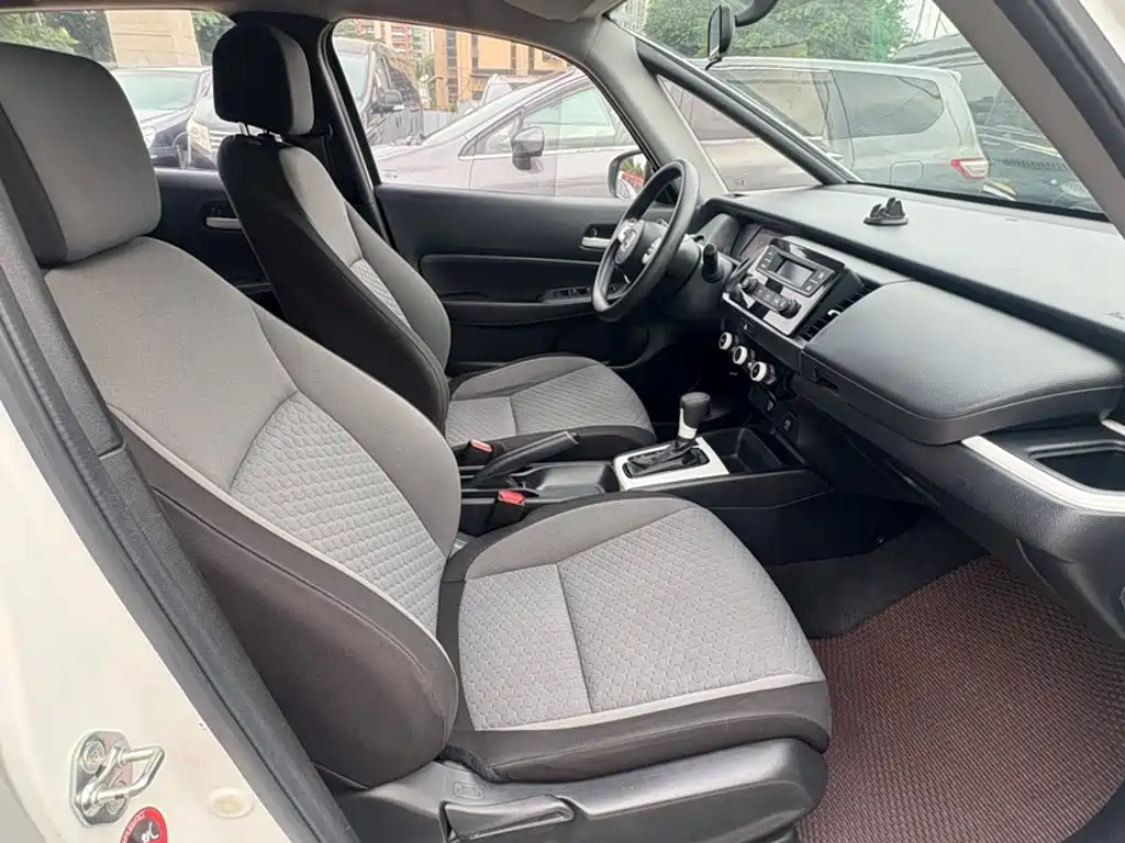 Honda Fit — фото 8