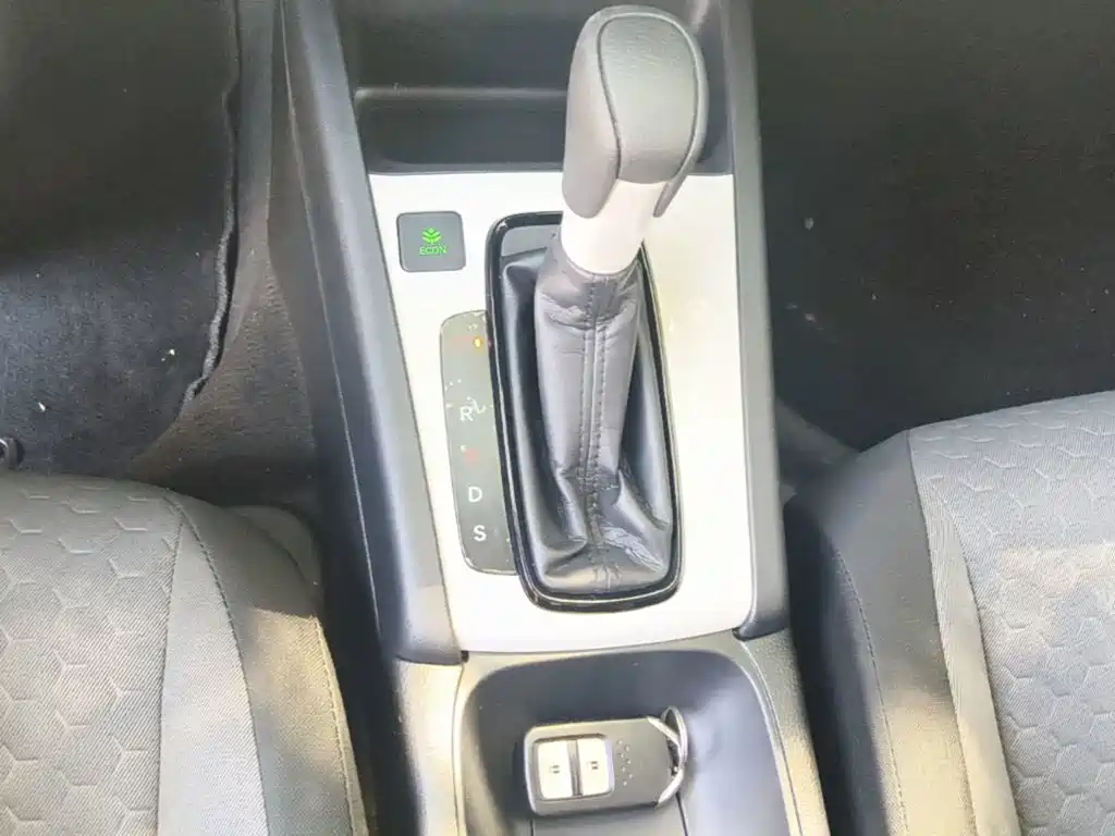 Honda Fit — фото 14