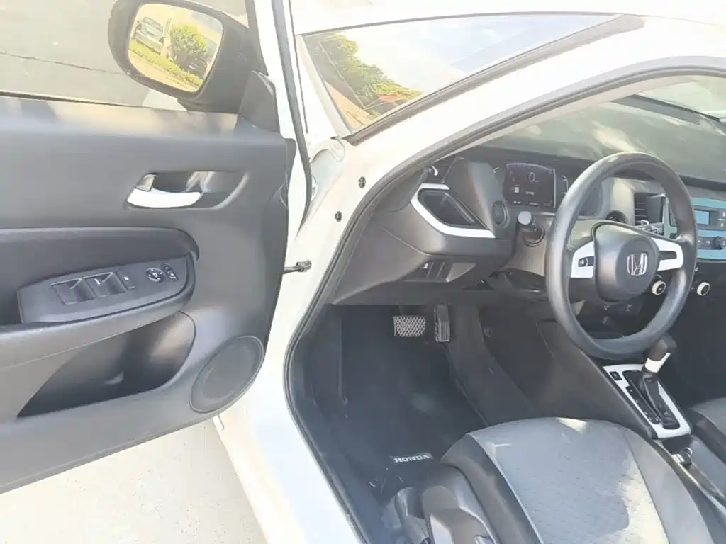Honda Fit — фото 16
