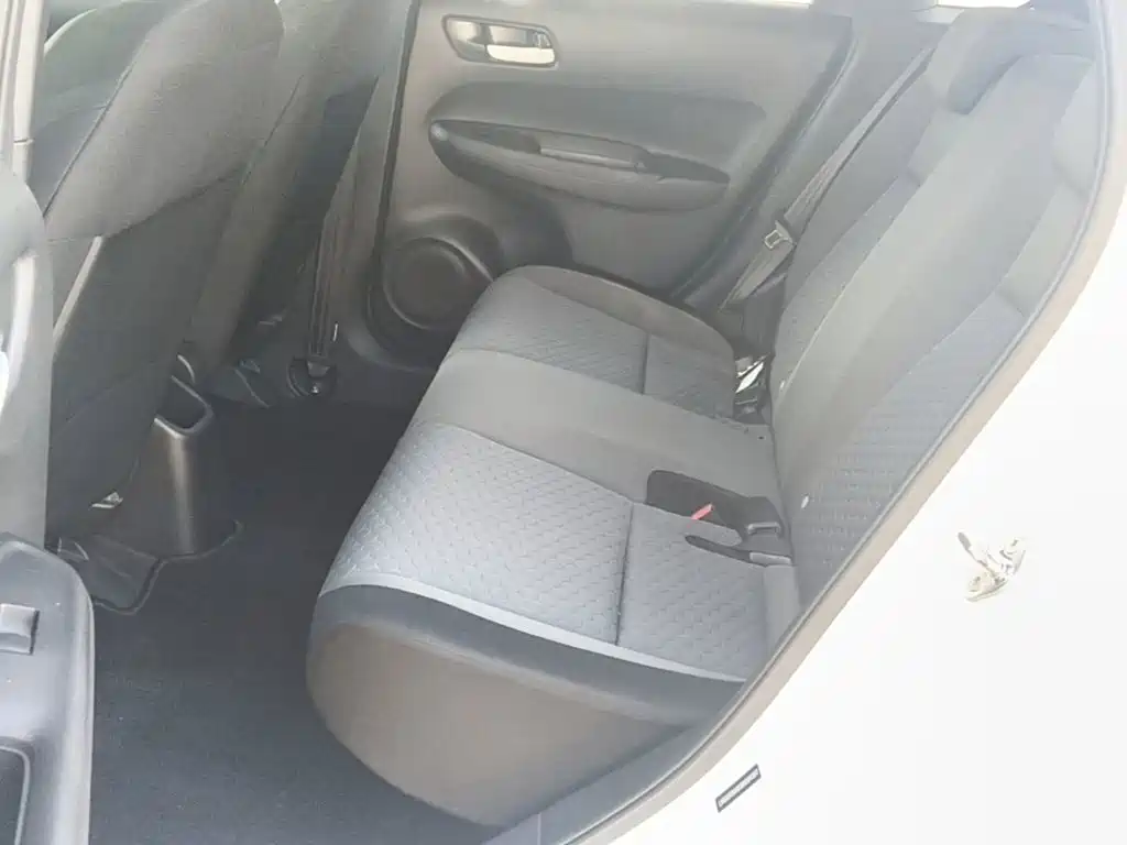 Honda Fit — фото 17