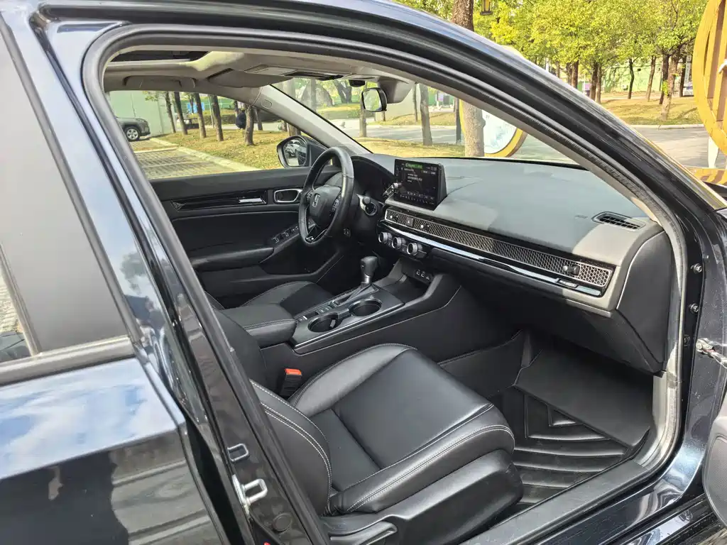 Honda Civic — фото 11