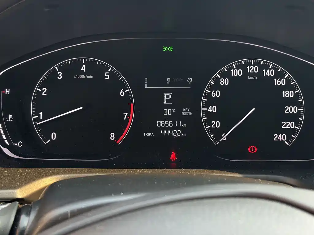 Honda Accord — фото 4