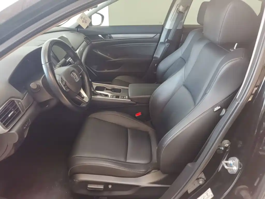 Honda Accord — фото 15