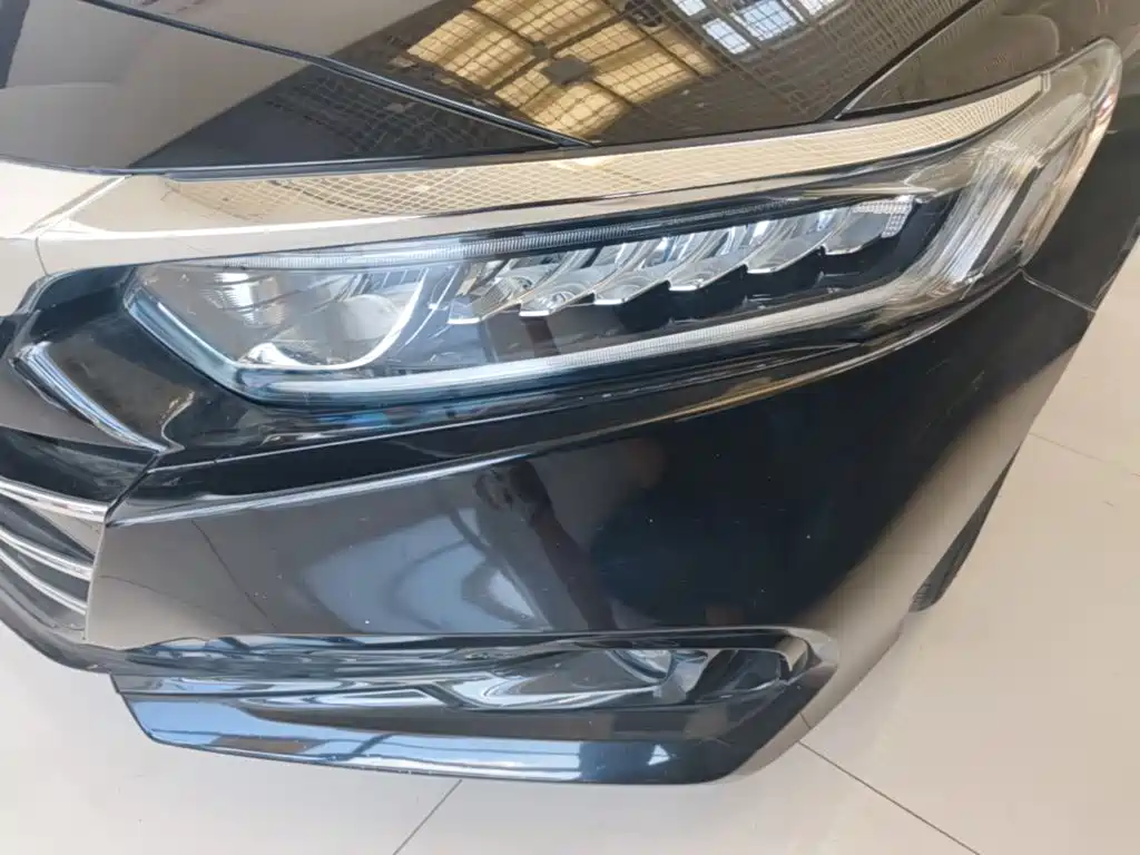 Honda Accord — фото 24