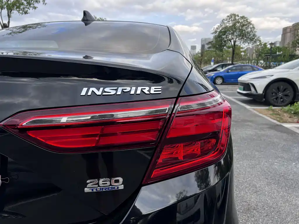 Honda Inspire — фото 14
