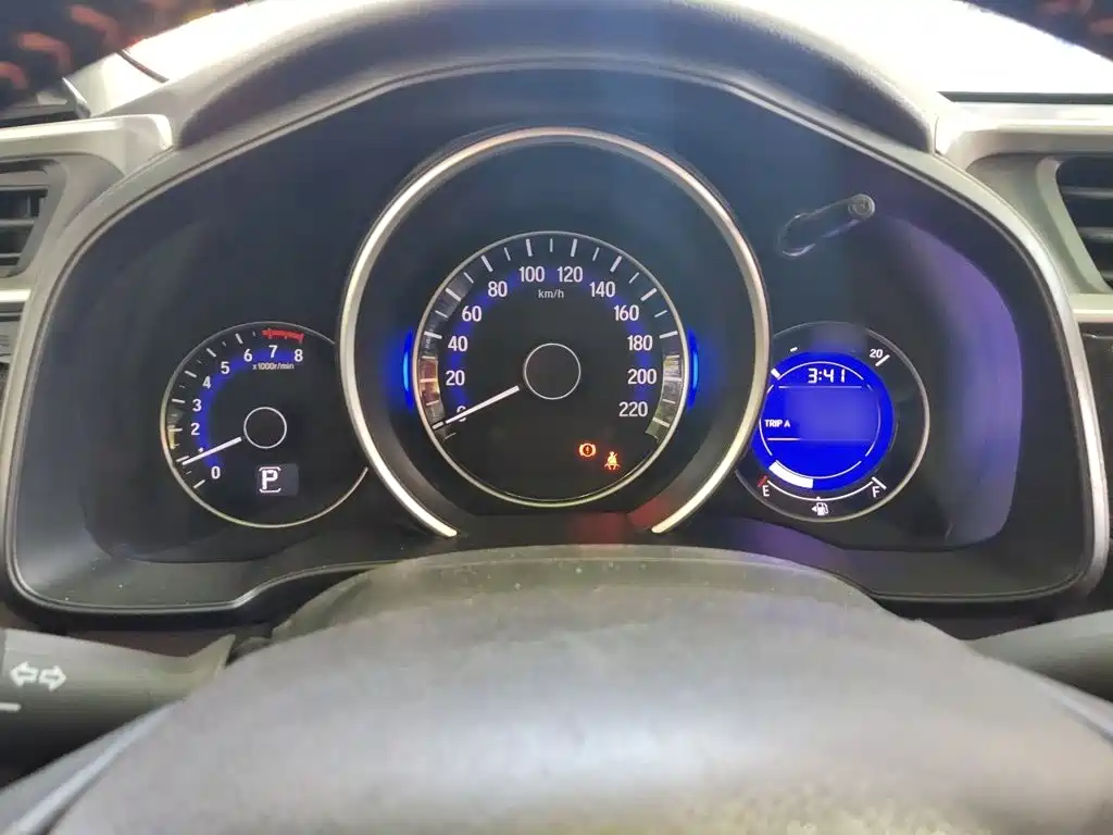 Honda Fit — фото 4