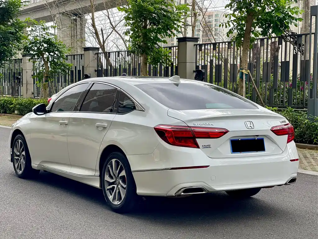 Honda Inspire — фото 7