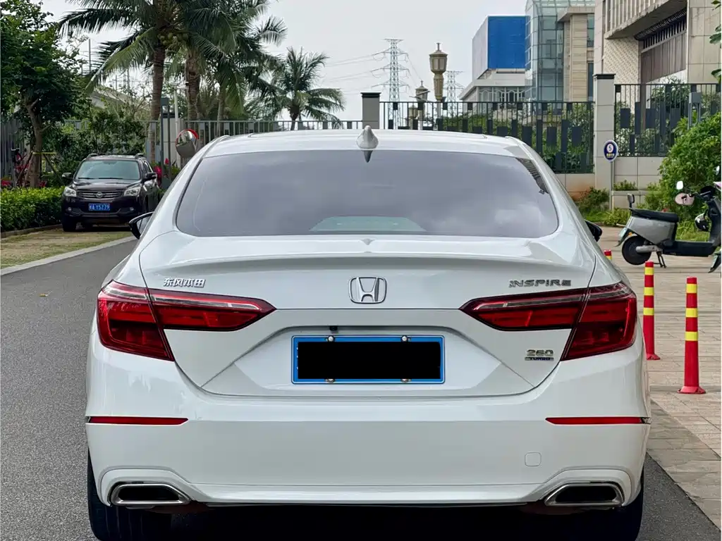 Honda Inspire — фото 8