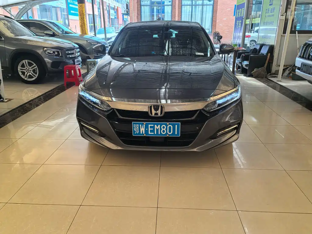 Honda Accord — фото 2