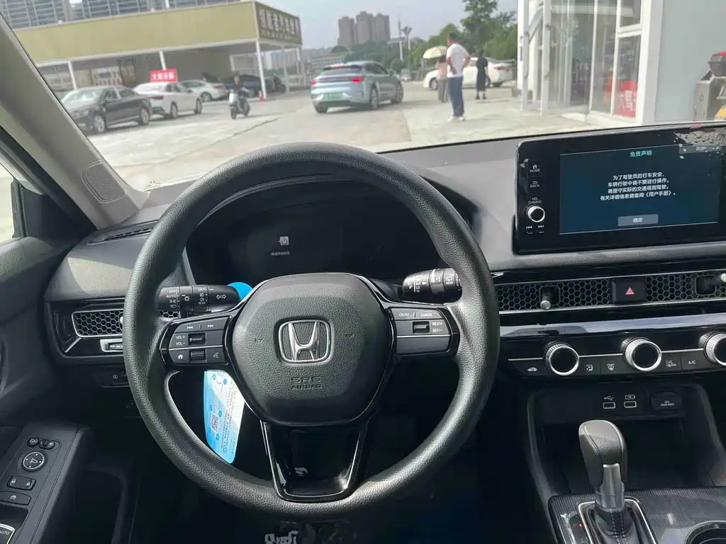 Honda Civic — фото 8