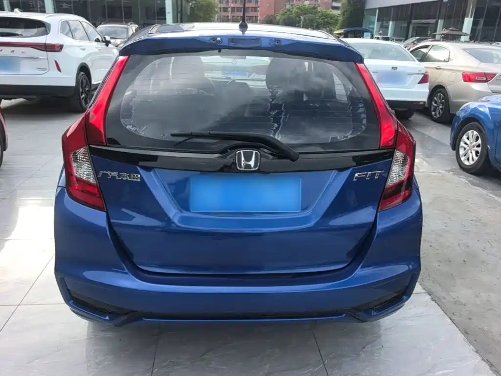 Honda Fit — фото 6