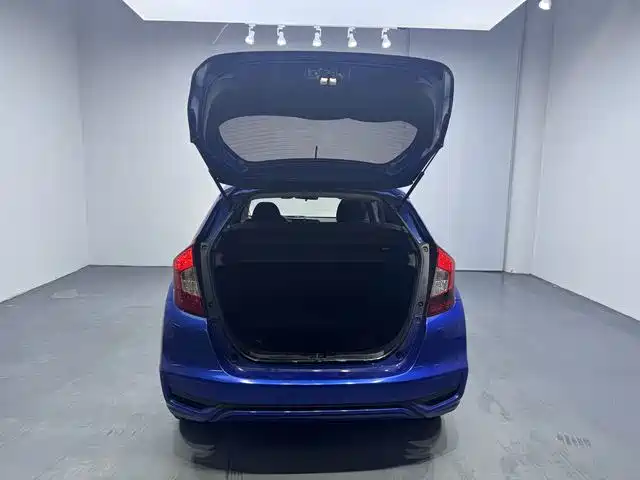Honda Fit — фото 14