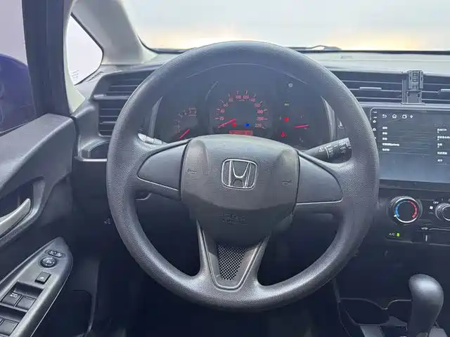 Honda Fit — фото 15