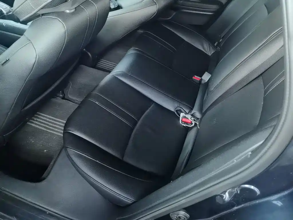 Honda Civic — фото 17