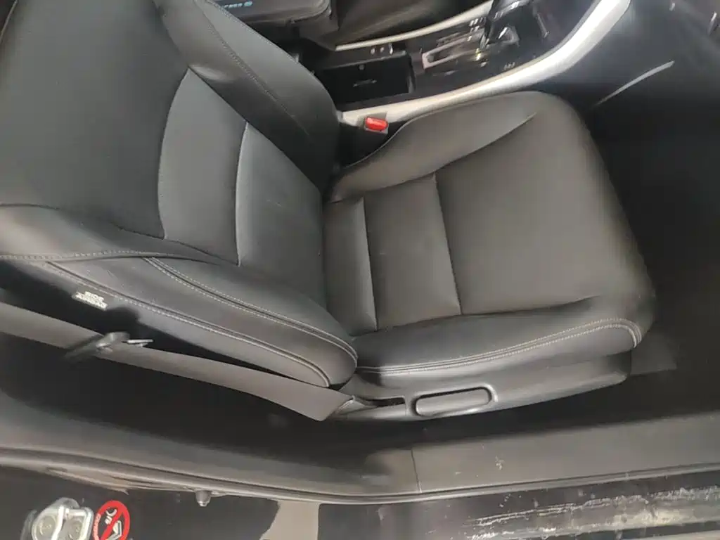 Honda Accord — фото 25