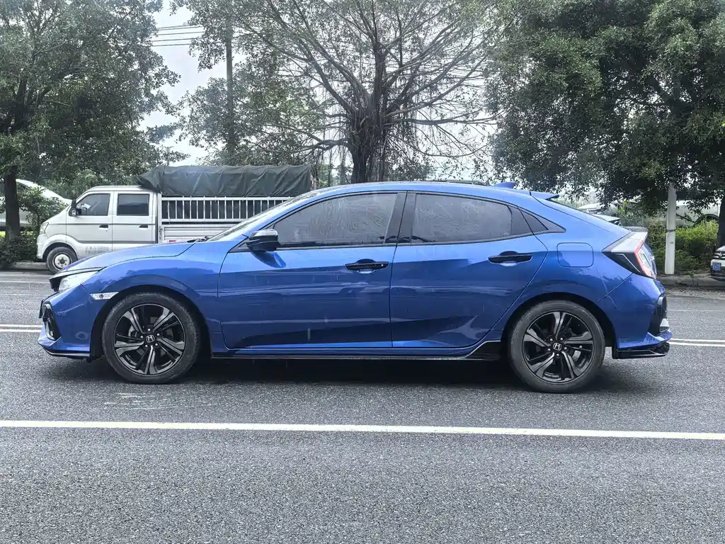 Honda Civic — фото 3