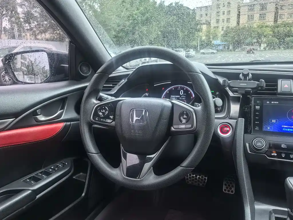 Honda Civic — фото 10